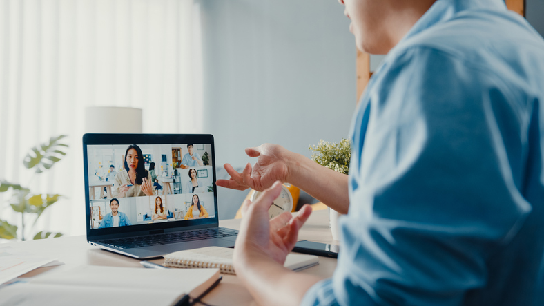 Creating Dynamic Online Courses: The Power of CoI and AI